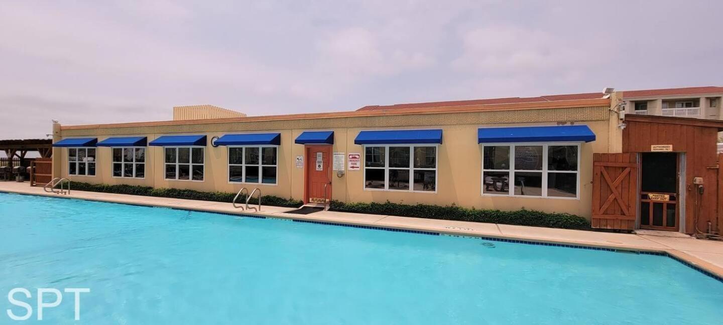 Beach Access Condo With Pool, Hot Tub Area & Bbq - Gulfview I - Unit 213 South Padre Island Exterior photo