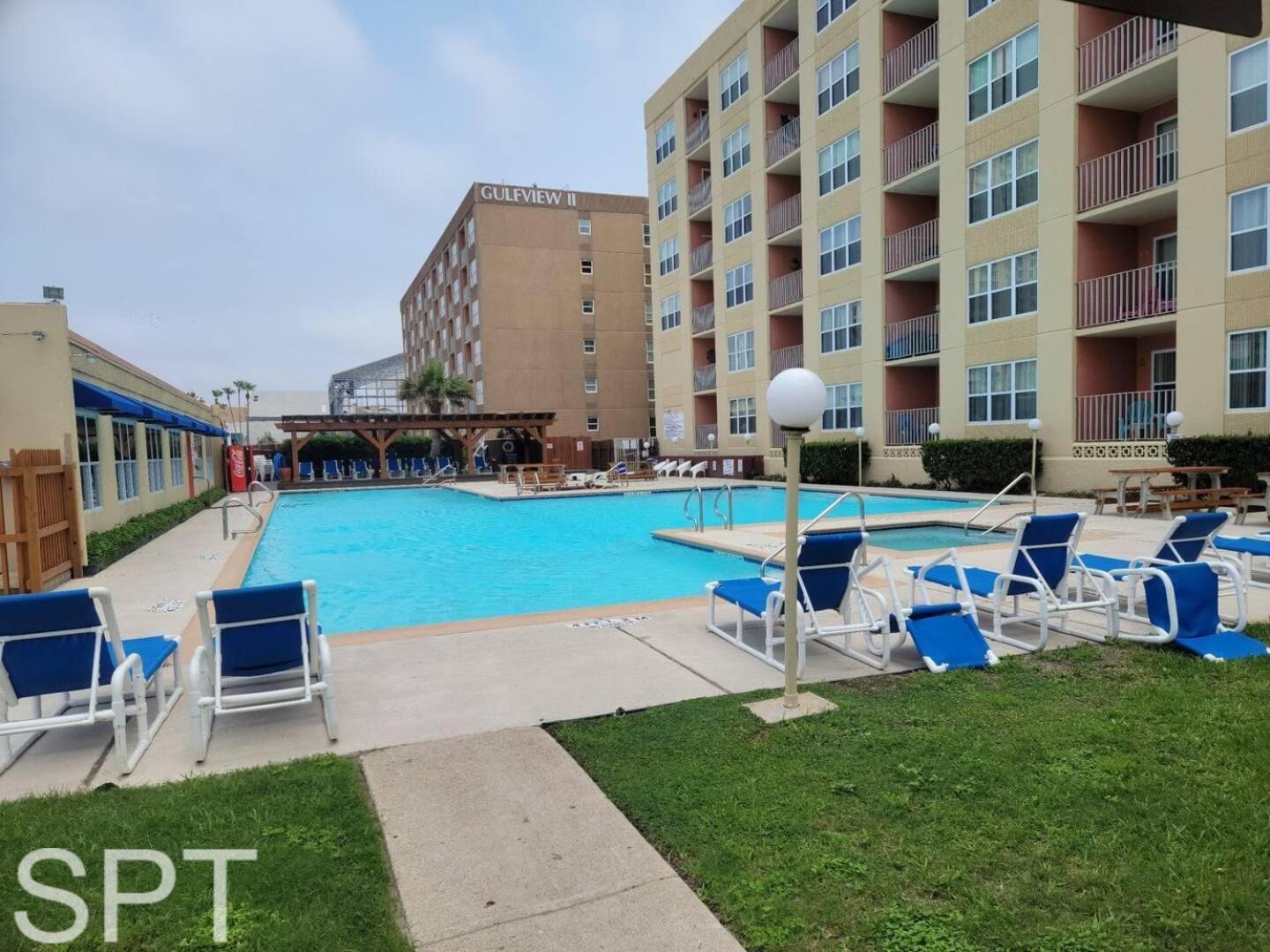 Beach Access Condo With Pool, Hot Tub Area & Bbq - Gulfview I - Unit 213 South Padre Island Exterior photo